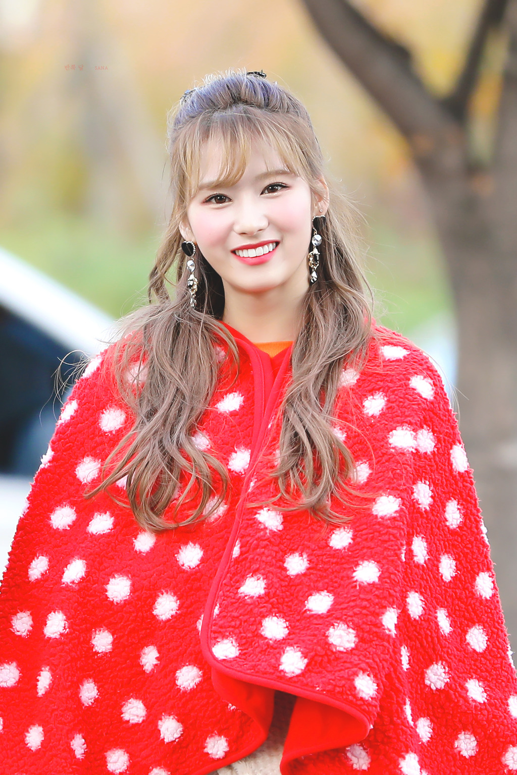 오늘이 생일인 트와이스 사나.jpgif (335장) | 인스티즈