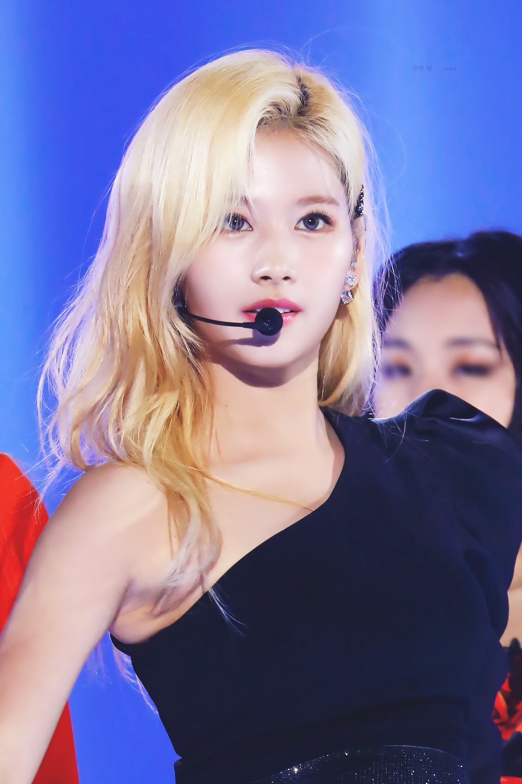 오늘이 생일인 트와이스 사나.jpgif (335장) | 인스티즈