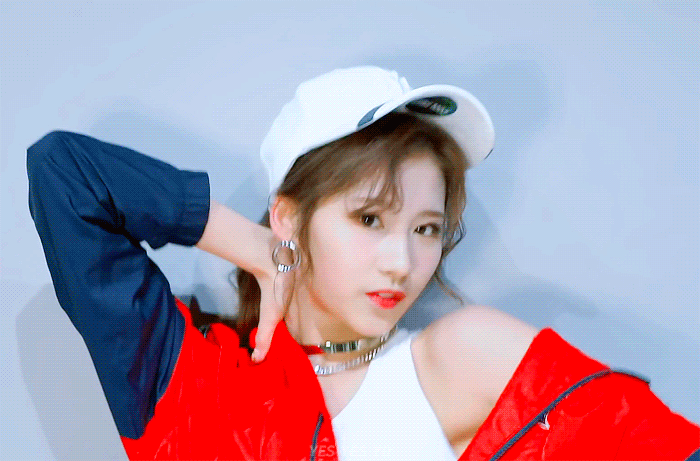 오늘이 생일인 트와이스 사나.jpgif (335장) | 인스티즈