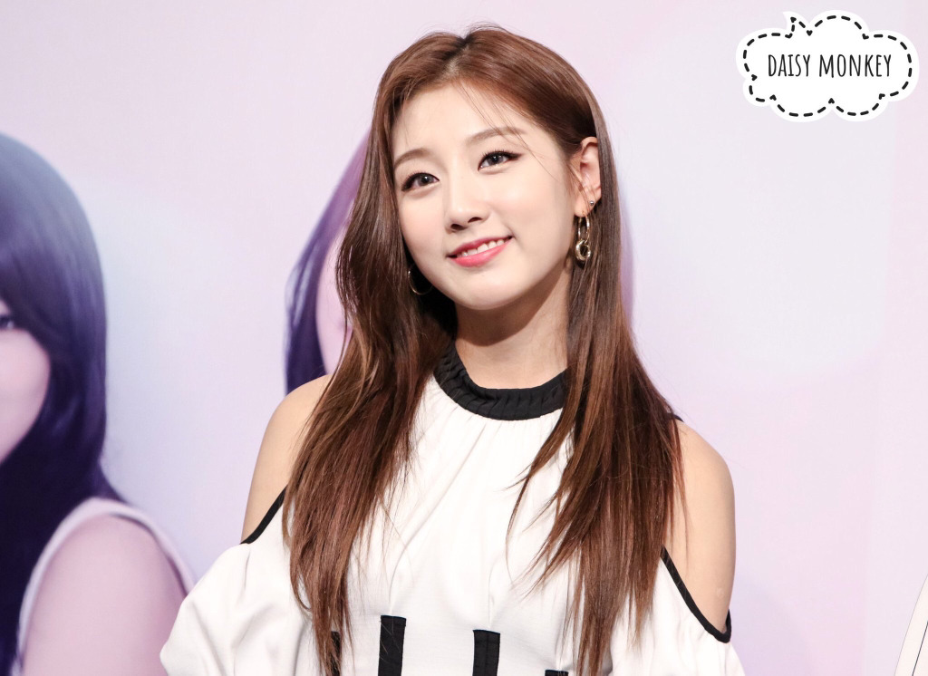[러블리즈] 오늘의 저녁은 감자탕이어서 예인이 | 인스티즈