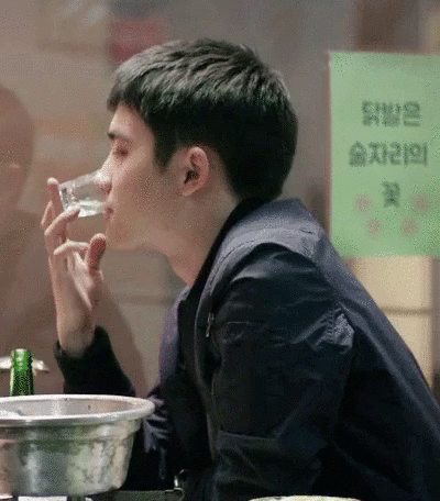 [고르기] 몰래 들은 남친의 속마음 간접적 차임 더 상처받을거 고르기 (feat. 민윤기 도경수 윤지성) | 인스티즈