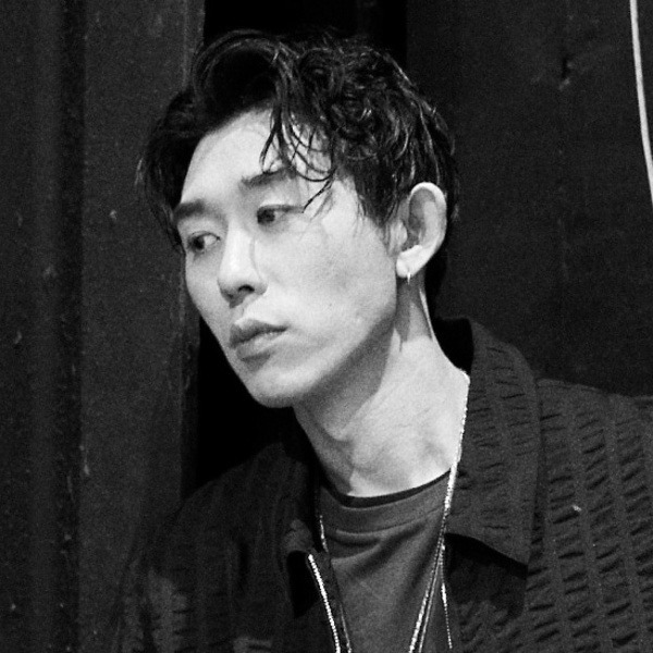 이쯤에서 다시 보는 정기석 작업환경 | 인스티즈